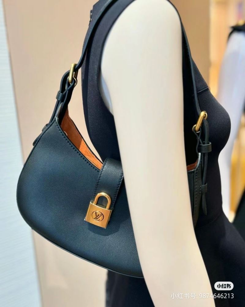 Louis Vuitton Hobo Bags